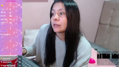 Snapshot of valevicious chatting on December 2024 10:18:02 PM valevicious online show from December 2024 10:18:02 PM