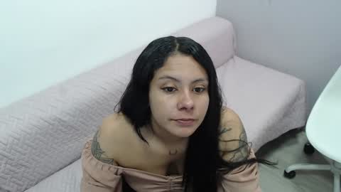 Snapshot of valevicious chatting on January 2025 07:04:01 PM valevicious online show from January 2025 07:04:01 PM