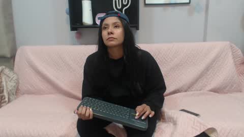 Snapshot of valevicious chatting on January 2025 07:18:01 PM valevicious online show from January 2025 07:18:01 PM