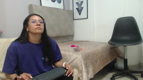 Snapshot of valevicious chatting on February 2025 07:47:01 PM valevicious online show from February 2025 07:47:01 PM