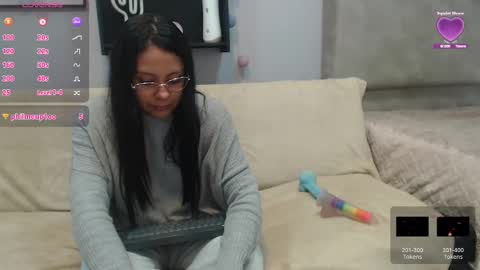 Snapshot of valevicious chatting on February 2025 02:46:02 PM valevicious online show from February 2025 02:46:02 PM