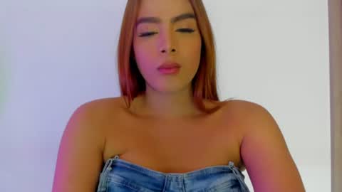 Snapshot of valezny69 chatting on June 2026 12:26:02 AM Valezny V online show from June 2026 12:26:02 AM