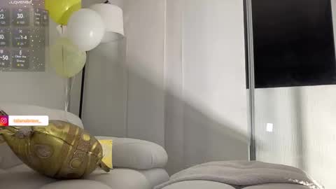 VALIENTE  online show from November 2025 03:50:01 AM