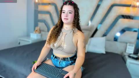 Welcome to Valesse Room online show from April 2026 03:53:02 AM