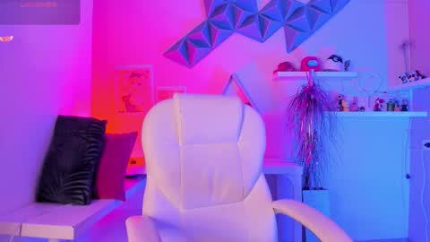 Valkiria online show from December 2025 05:57:01 AM