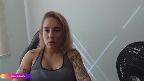 Snapshot of valkyriarose chatting on January 2026 03:06:01 PM Isis online show from January 2026 03:06:01 PM