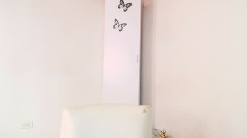 Snapshot of vallery_evanss chatting on December 2024 05:33:02 PM Taty independent account online show from December 2024 05:33:02 PM