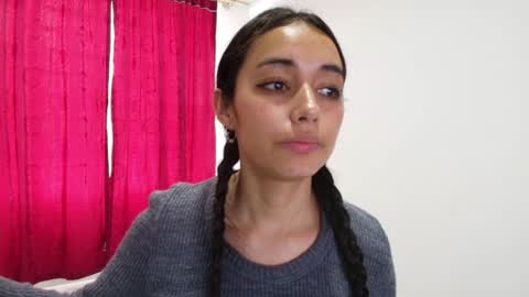 Snapshot of vallery_evanss chatting on January 2025 06:56:02 PM Taty independent account online show from January 2025 06:56:02 PM