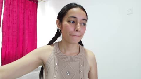 Snapshot of vallery_evanss chatting on January 2025 06:35:01 PM Taty independent account online show from January 2025 06:35:01 PM