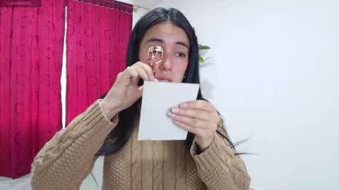 Snapshot of vallery_evanss chatting on February 2025 04:02:01 PM Taty independent account online show from February 2025 04:02:01 PM