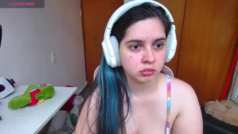 Im Violet online show from March 2025 09:45:02 PM