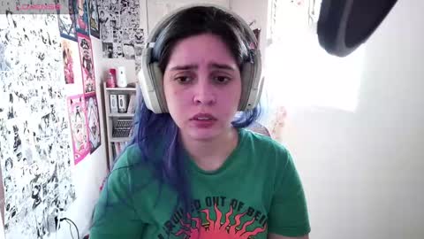 Im Violet online show from September 2025 03:47:01 PM