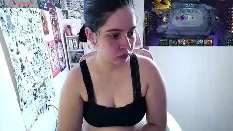 Im Violet online show from October 2025 08:15:02 PM