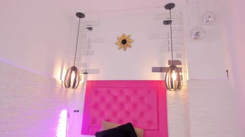 Snapshot of valloletsamar chatting on January 2025 11:21:02 AM Vallolet Peach  online show from January 2025 11:21:02 AM