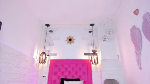 Snapshot of valloletsamar chatting on January 2025 11:35:01 AM Vallolet Peach  online show from January 2025 11:35:01 AM