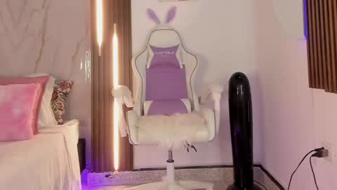 Snapshot of valloletsamar chatting on September 2025 12:04:02 PM Vallolet Peach  online show from September 2025 12:04:02 PM