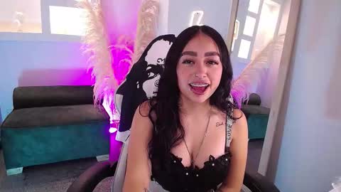 Snapshot of vallolett__ chatting on March 2026 08:35:02 PM vallolett__ online show from March 2026 08:35:02 PM