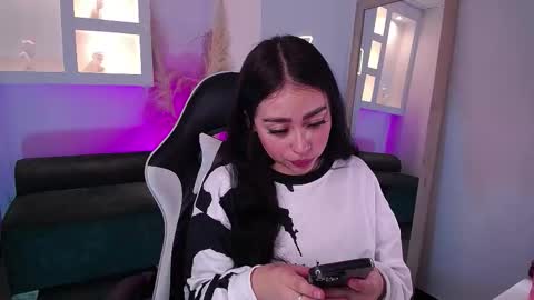 Snapshot of vallolett__ chatting on March 2026 11:55:01 PM vallolett__ online show from March 2026 11:55:01 PM