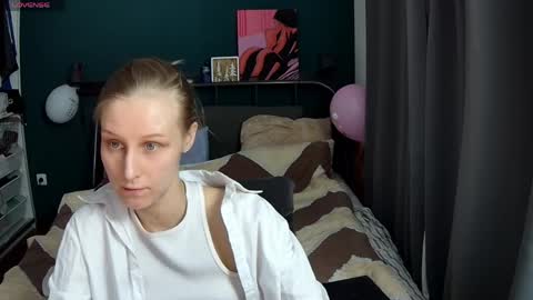Snapshot of valorant_baby chatting on May 2026 06:37:01 PM originally accaunt on cb - valorant girl nude show - only pvt. online show from May 2026 06:37:01 PM