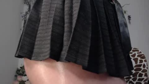 Snapshot of valquiria_sirgun chatting on February 2025 04:46:02 PM valquiria_sirgun online show from February 2025 04:46:02 PM