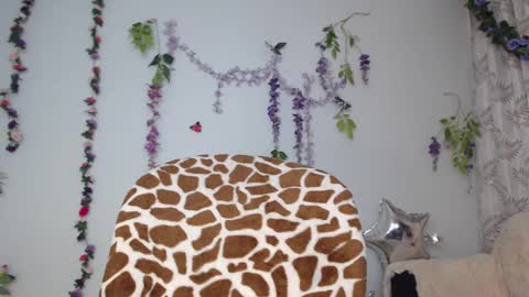 Snapshot of valquiria_sirgun chatting on March 2025 03:39:01 PM valquiria_sirgun online show from March 2025 03:39:01 PM