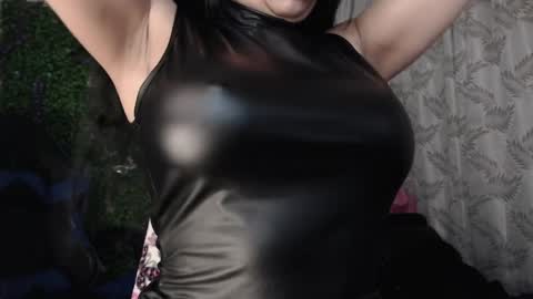 Snapshot of valquiria_sirgun chatting on April 2026 11:04:02 AM valquiria_sirgun online show from April 2026 11:04:02 AM
