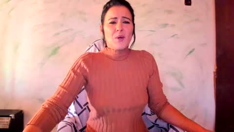 valentina online show from December 2024 07:55:01 AM