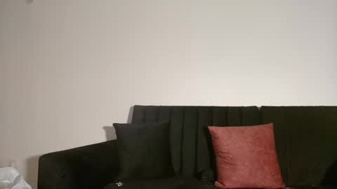 david guzman i model independenthelp me with a thumbs up online show from March 2025 01:17:02 AM