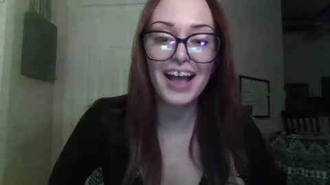 Snapshot of vampirepuppy chatting on December 2025 05:37:01 AM vampirepuppy online show from December 2025 05:37:01 AM