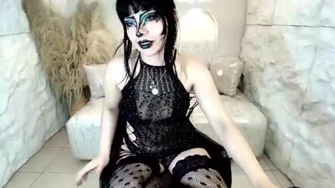 vampkitty_r online show from February 2026 01:14:01 AM