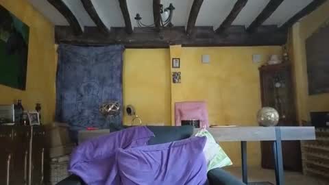 vampwoman online show from November 2025 08:25:02 AM