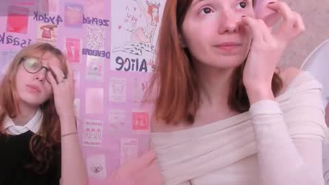 Alice  Vanessa online show from November 2025 07:51:01 AM