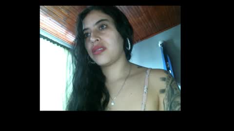 vane53542 online show from November 2025 05:58:02 PM