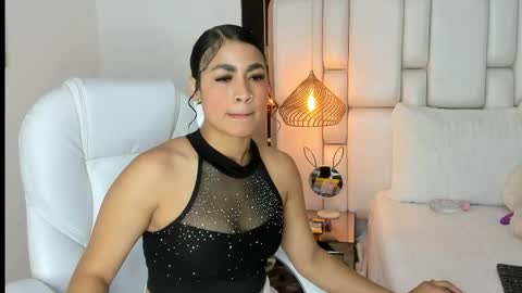 Snapshot of vaneaguirre chatting on May 2026 12:35:02 PM vaneaguirre online show from May 2026 12:35:02 PM