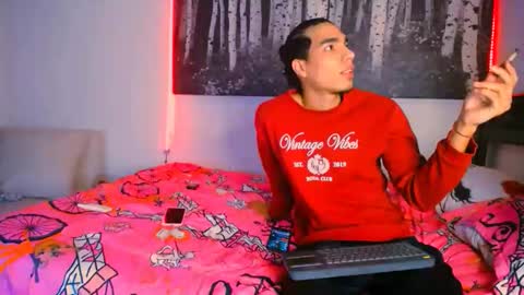 Snapshot of vanelope_0 chatting on January 2026 02:48:01 AM Vanelope online show from January 2026 02:48:01 AM