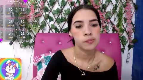 Snapshot of vanesa_19_ chatting on September 2025 12:39:01 PM VANESA online show from September 2025 12:39:01 PM