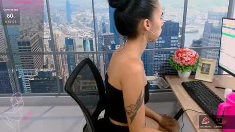 Snapshot of vanesa_19_ chatting on November 2025 02:18:02 PM VANESA online show from November 2025 02:18:02 PM