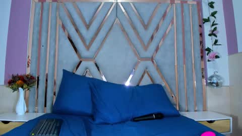 Snapshot of vanesaa_mejia chatting on January 2026 04:38:02 AM vanesaa_mejia online show from January 2026 04:38:02 AM