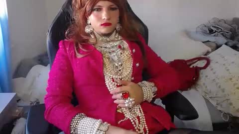 vanesacrossri online show from October 2025 08:11:01 AM