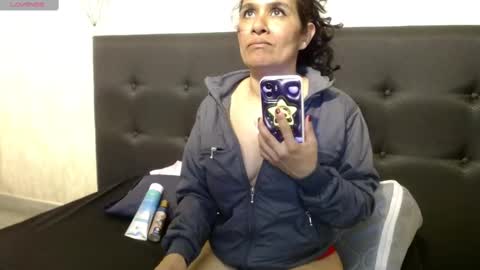 Snapshot of vanessa_7_ chatting on October 2025 10:29:02 PM Vanessa online show from October 2025 10:29:02 PM