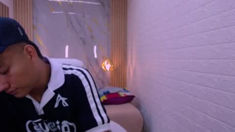 vanessa online show from March 2026 07:17:01 PM