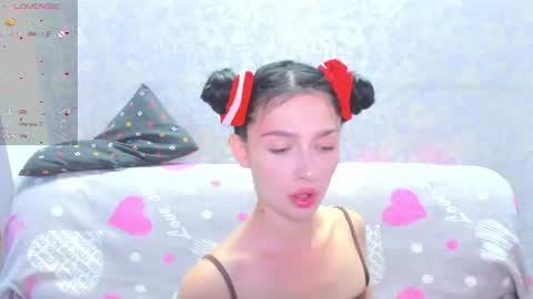 Snapshot of vanessa_florence chatting on June 2026 01:49:01 AM RUSSIAN BARBIE BABE online show from June 2026 01:49:01 AM