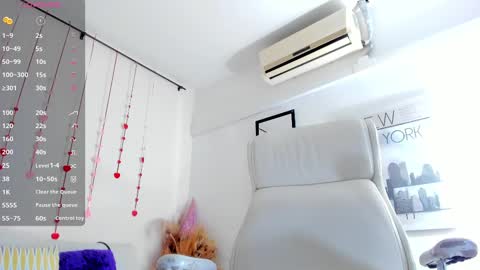 Snapshot of vanessa_gonzaless chatting on February 2025 01:10:01 AM Vanessa online show from February 2025 01:10:01 AM