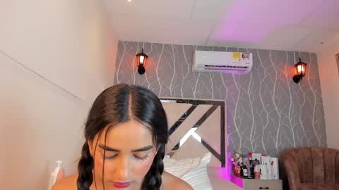    online show from February 2025 06:49:02 PM