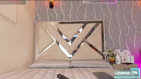    online show from October 2025 12:28:01 PM