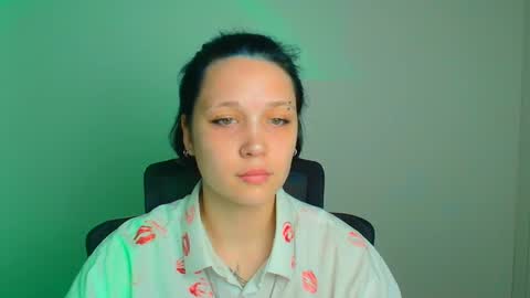 Snapshot of vanessa_lissme chatting on May 2026 07:05:01 AM Vanessa online show from May 2026 07:05:01 AM