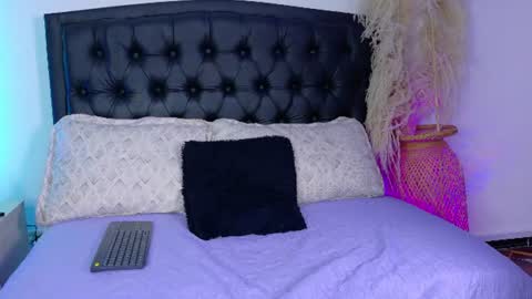 Snapshot of vanessa_mejiia chatting on June 2026 08:06:01 PM vanessa_mejiia online show from June 2026 08:06:01 PM