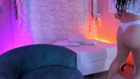 Vanessa online show from March 2026 11:58:01 AM