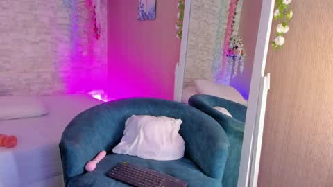 Vanessa online show from May 2026 08:06:01 PM