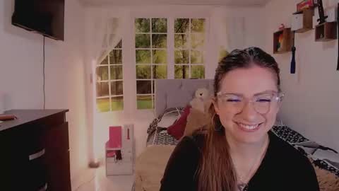 Vanessa online show from May 2026 08:17:01 PM